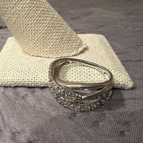 Cubic Zirconia Fashion Ring - Picture 7 of 8